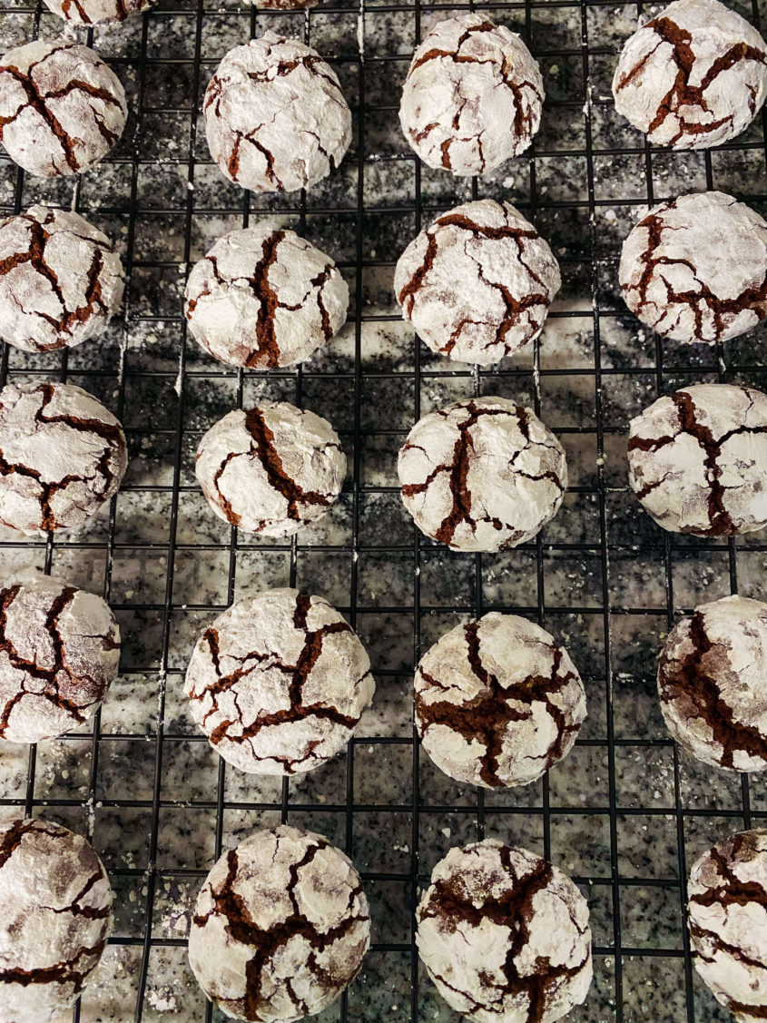 CHOCOLATE CRINKLE COOKIES – Journey With J